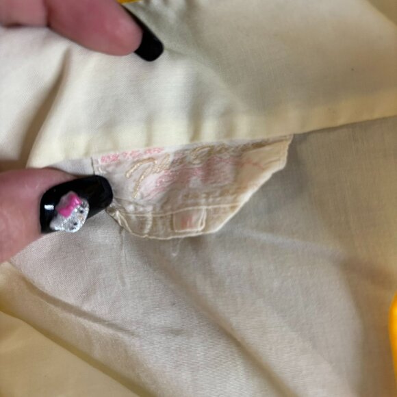 Vintage 70s Embroidered Chinese Short Sleeve Top Small Yellow Snaps Pockets - Picture 6 of 6